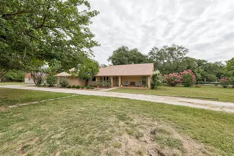 9200 Red Oak Ln, Edmond, OK 73034