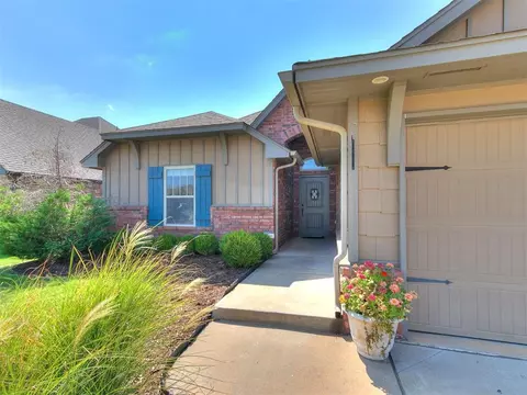 3837 Slater Dr, Norman, OK 73071 photo 2