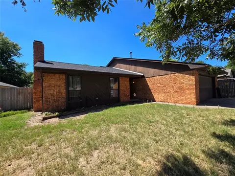 6712 NW 19th St, Bethany, OK 73008