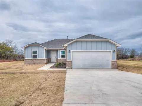 13056 Mannington Rd, Edmond, OK 73025