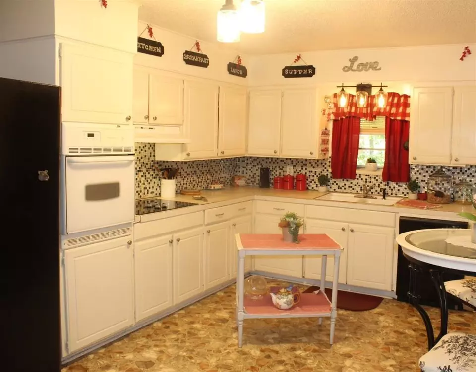  907 N Central, Idabel, OK 74745 photo 8