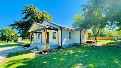 608 S Friendly Rd, Midwest City, OK 73130