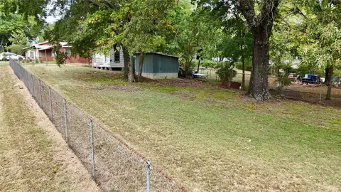 601 N Main St, Broken Bow, OK 74728 photo 9