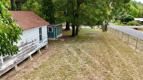 601 N Main St, Broken Bow, OK 74728 photo 3