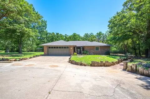 6712 Whispering Oak Dr, Edmond, OK 73034
