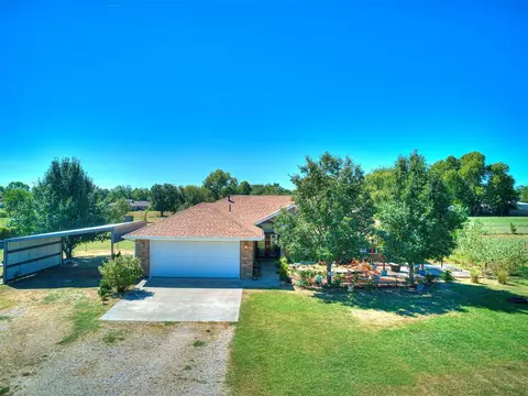 2505 Jenny Dr, Shawnee, OK 74804