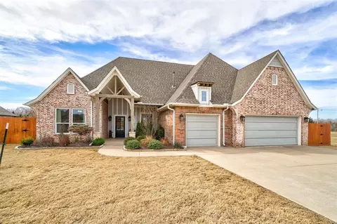 18605 Trail Pine Ln, Edmond, OK 73012