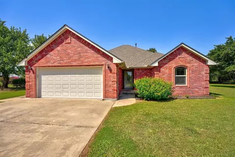 729 N Macarthur Ave, Blanchard, OK 73010