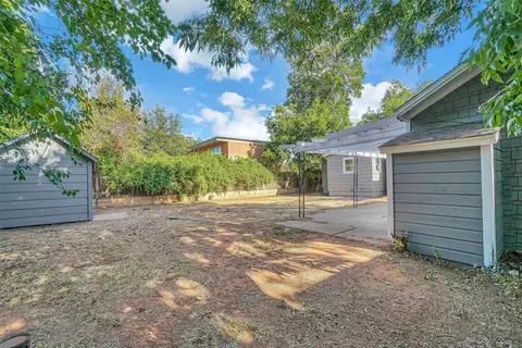 723 E Commerce St, Altus, OK 73521 photo 25