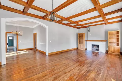 723 E Commerce St, Altus, OK 73521 photo 6