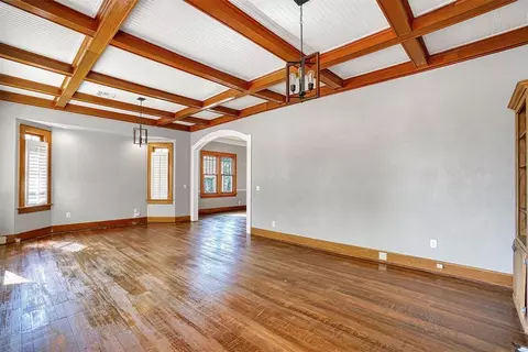 723 E Commerce St, Altus, OK 73521 photo 5