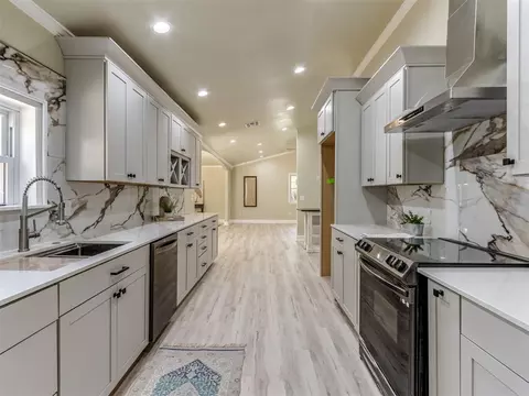 12106 E Young Rd, Midwest City, OK 73130