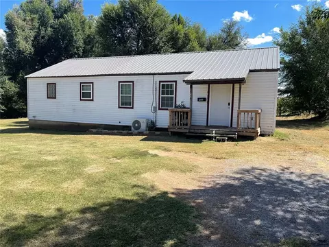 412 W Petree Rd, Anadarko, OK 73005