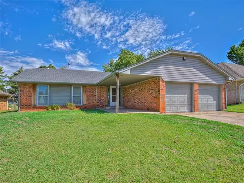 11205 NW 110th St, Yukon, OK 73099