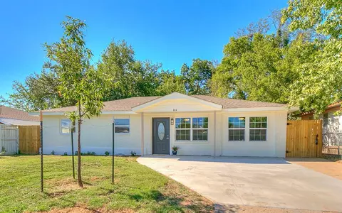 814 E Hayes St, Norman, OK 73071