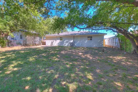 814 E Hayes St, Norman, OK 73071 photo 28