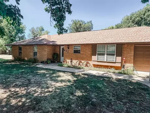 427 N 1st St, Fort Cobb, OK 73038