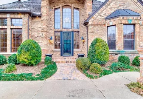 340 Millbrook Dr, Norman, OK 73072
