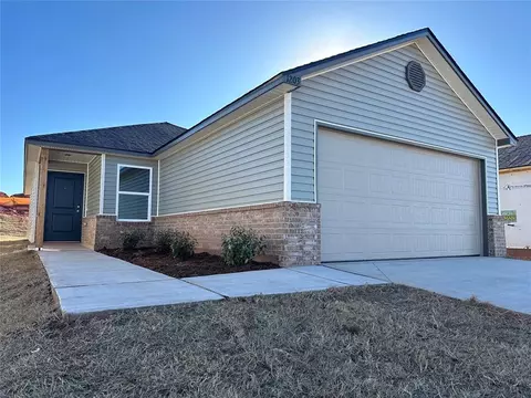 1203 Clydesdale Dr, Guthrie, OK 73044