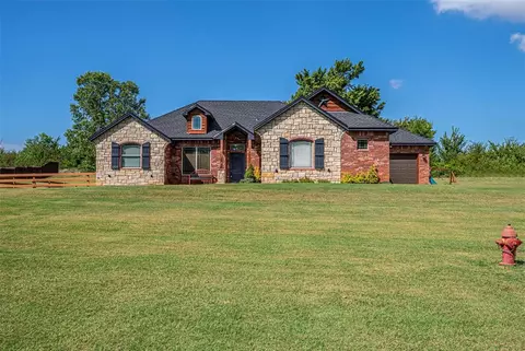 3869 N Rockwell Ave, Blanchard, OK 73010