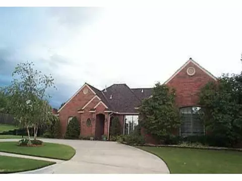 4404 Trophy Dr, Norman, OK 73072 photo 1