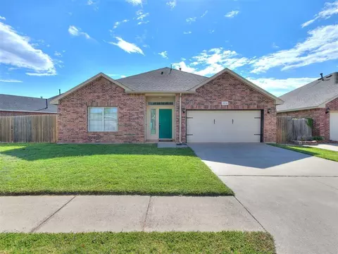 10016 SW 23rd St, Yukon, OK 73099