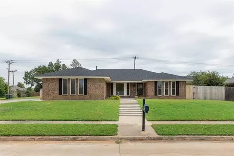 2921 Woodbriar Dr, Norman, OK 73071