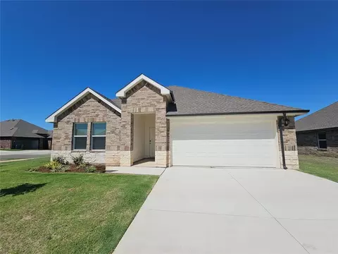 2417 Kathleens Xing, Yukon, OK 73099
