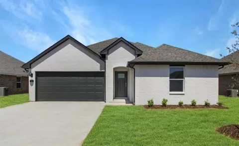 2031 SW 45th St, Lawton, OK 73505