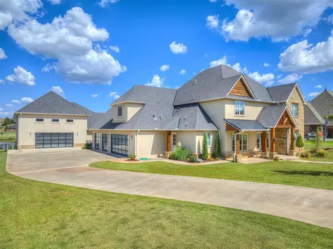 21780 N Sawtooth Cir, Edmond, OK 73012