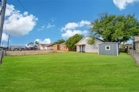 1311 N Chalmers St, Altus, OK 73521 photo 42