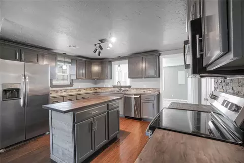 1311 N Chalmers St, Altus, OK 73521 photo 15