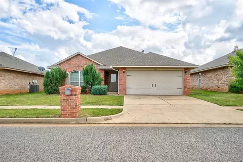 2204 NW 196th St, Edmond, OK 73012