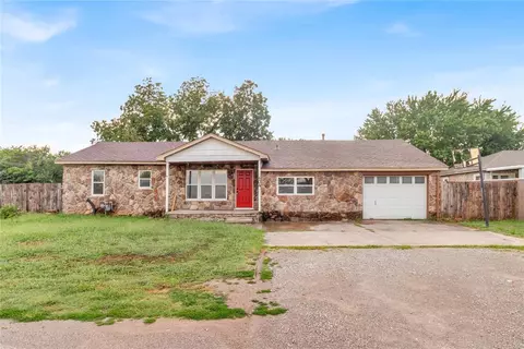 404 N Sharon St, Tecumseh, OK 74873
