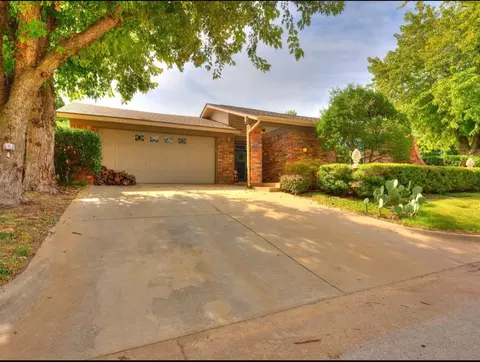 6332 Chatham Rd, Oklahoma City, OK 73132