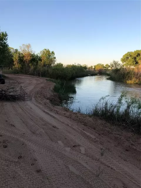 18126 E 1200 Rd, Erick, OK 73645 photo 5