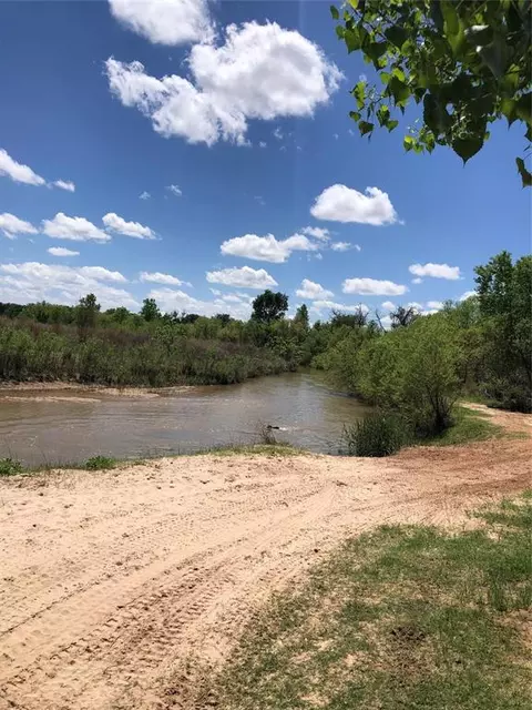 18126 E 1200 Rd, Erick, OK 73645 photo 9