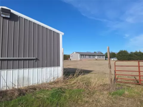 43700 E Ruben Rivers Rd, Tecumseh, OK 74873
