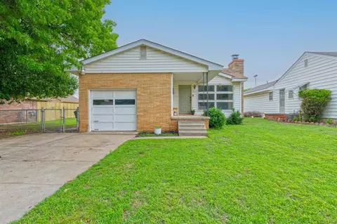 1816 W Mississippi Ave, Chickasha, OK 73018