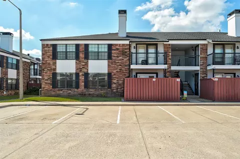 3003 N River Oaks Dr #146, Norman, OK 73072