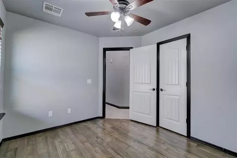 1921 NE 25th St, Moore, OK 73160 photo 31