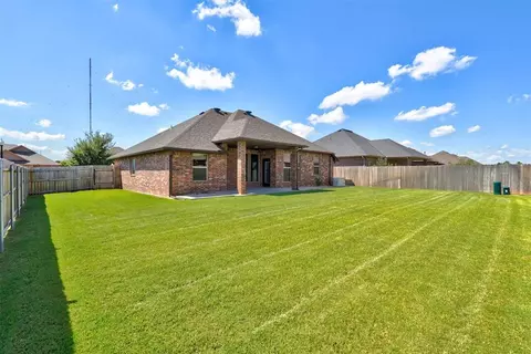 1921 NE 25th St, Moore, OK 73160 photo 36