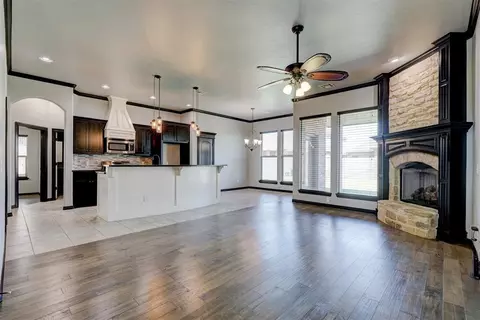 1921 NE 25th St, Moore, OK 73160 photo 9