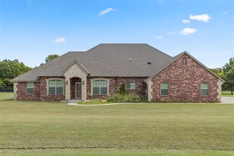 7732 Deer Meadow Dr, Oklahoma City, OK 73150