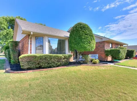 1200 Windsor Pl, Shawnee, OK 74804