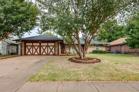 1920 Rushing Mdws, Edmond, OK 73013