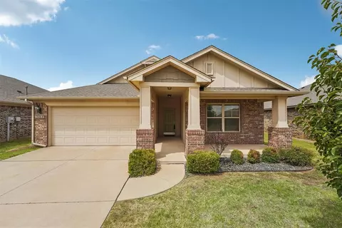 19229 Bajo Dr, Edmond, OK 73012