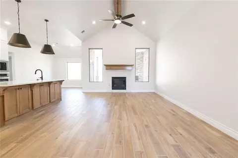 13117 NE 8th St, Choctaw, OK 73020