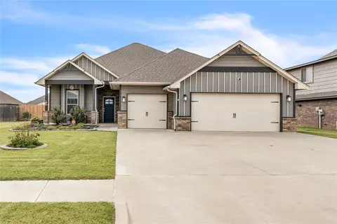709 Windy Ln, Yukon, OK 73099