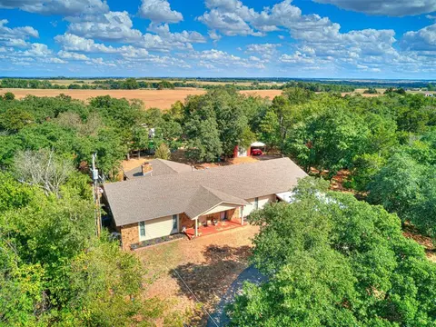 2827 County Street 2791, Chickasha, OK 73018